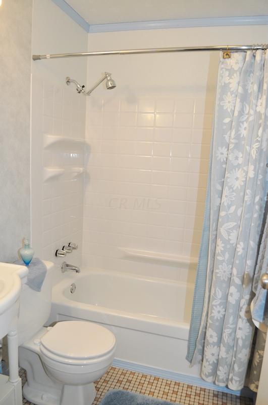 3794 Evanston Road Columbus, OH 43232 - Photo 21 of 32 Gallery Image 21