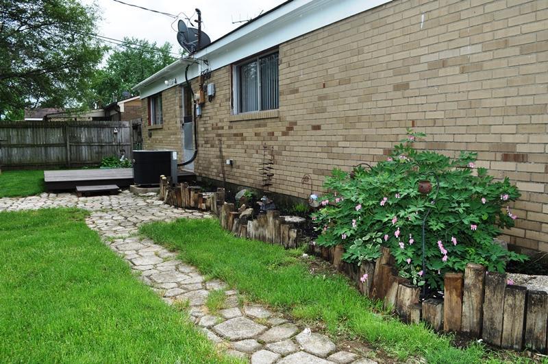 3794 Evanston Road Columbus, OH 43232 - Photo 30 of 32 Gallery Image 30