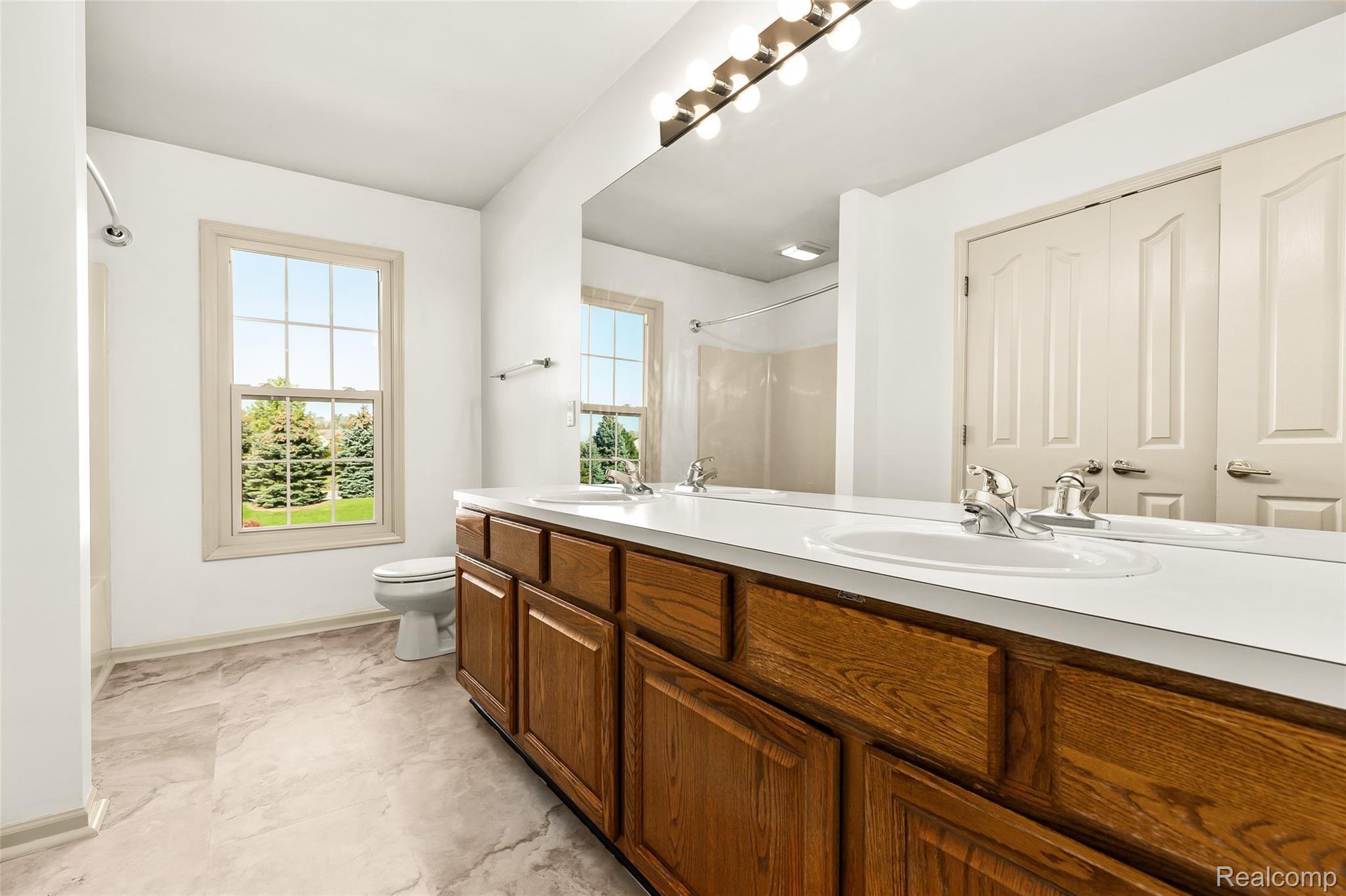 46690 Mornington Road Canton, MI 48188 - Photo 39 of 47 39.Bathroom