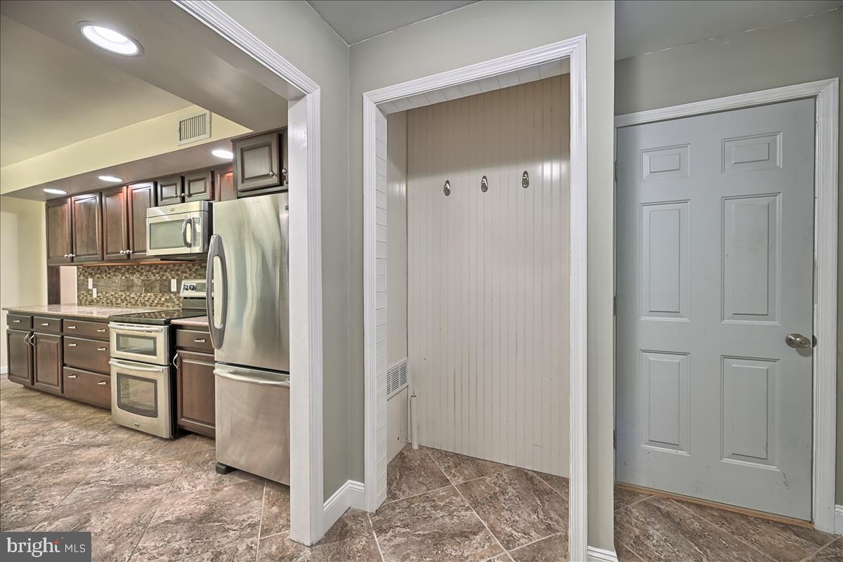 4625 Fargreen Road Harrisburg, PA 17110 - Photo 13 of 45 Gallery Image 13