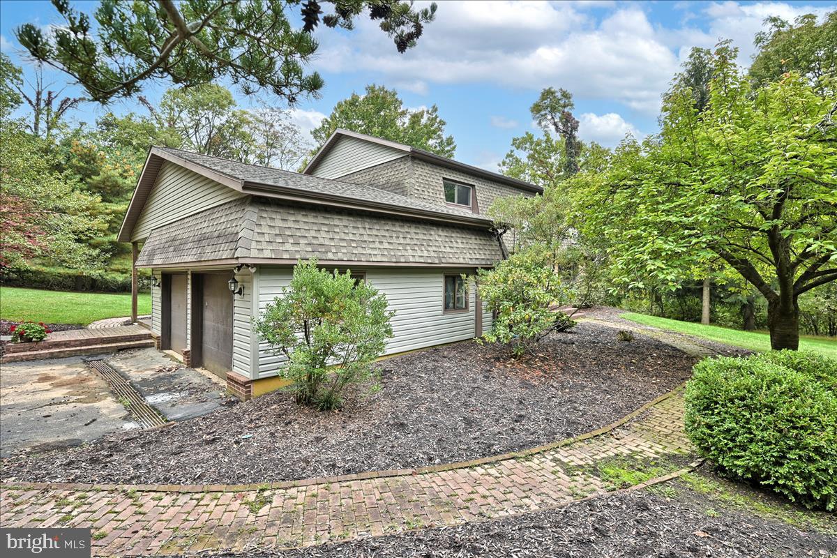 4625 Fargreen Road Harrisburg, PA 17110 - Photo 3 of 45 Gallery Image 3