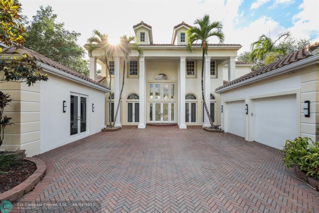 2753 West Stonebrook Circle Davie, FL 33330 - Photo 35 of 88 a view of a house with a outdoor space