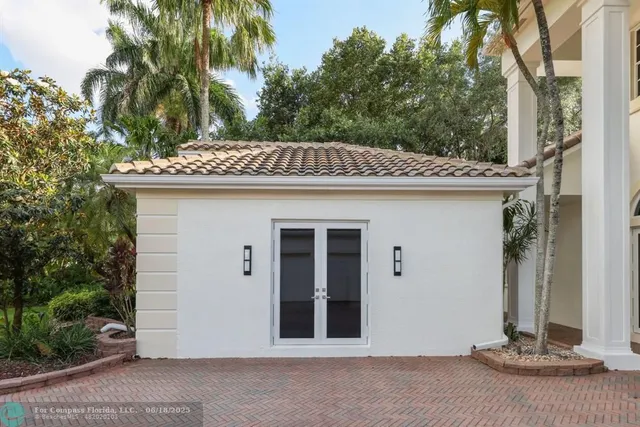 $2,579,000 | 2753 West Stonebrook Circle, Davie, FL 33330