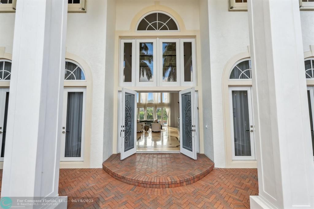 2753 West Stonebrook Circle Davie, FL 33330 - Photo 8 of 88 a view of front door of house