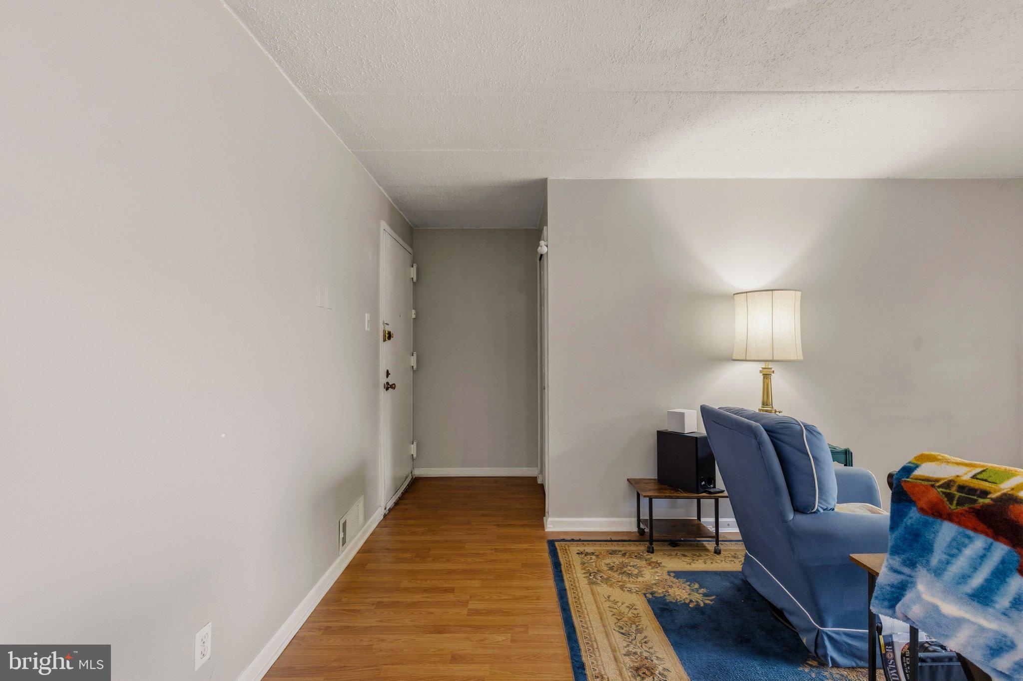 2638 Fort Farnsworth Road, Unit 118 Alexandria, VA 22303 - Photo 31 of 71 Living Space