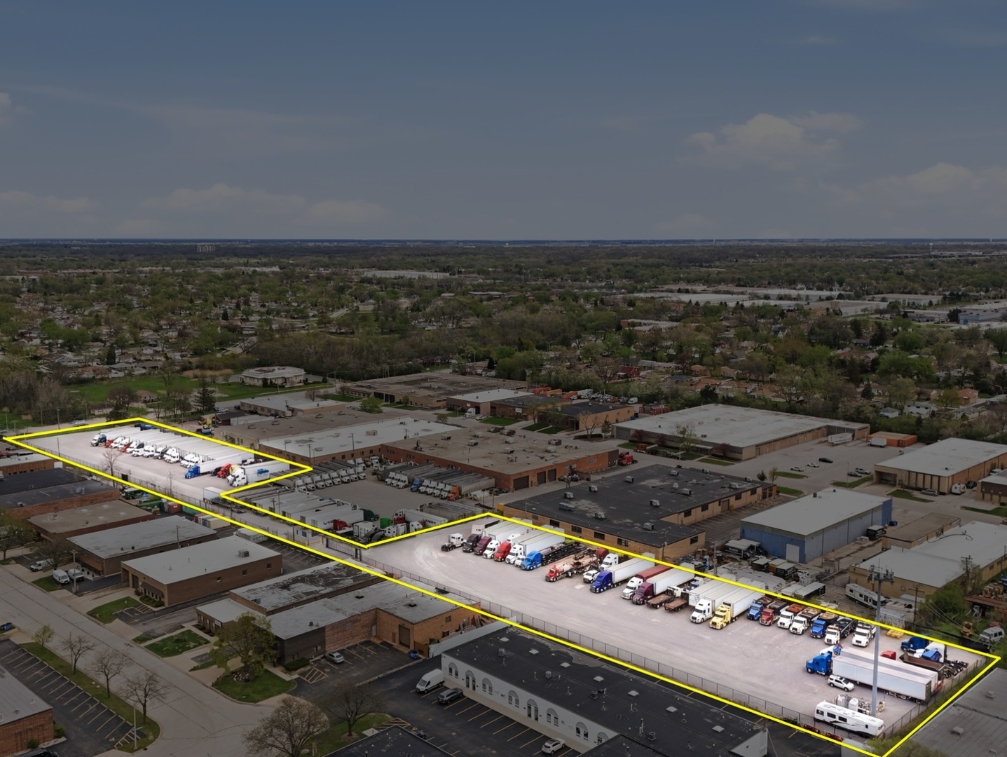 575 West Fullerton Avenue Addison, IL 60101 - Photo 1 of 14