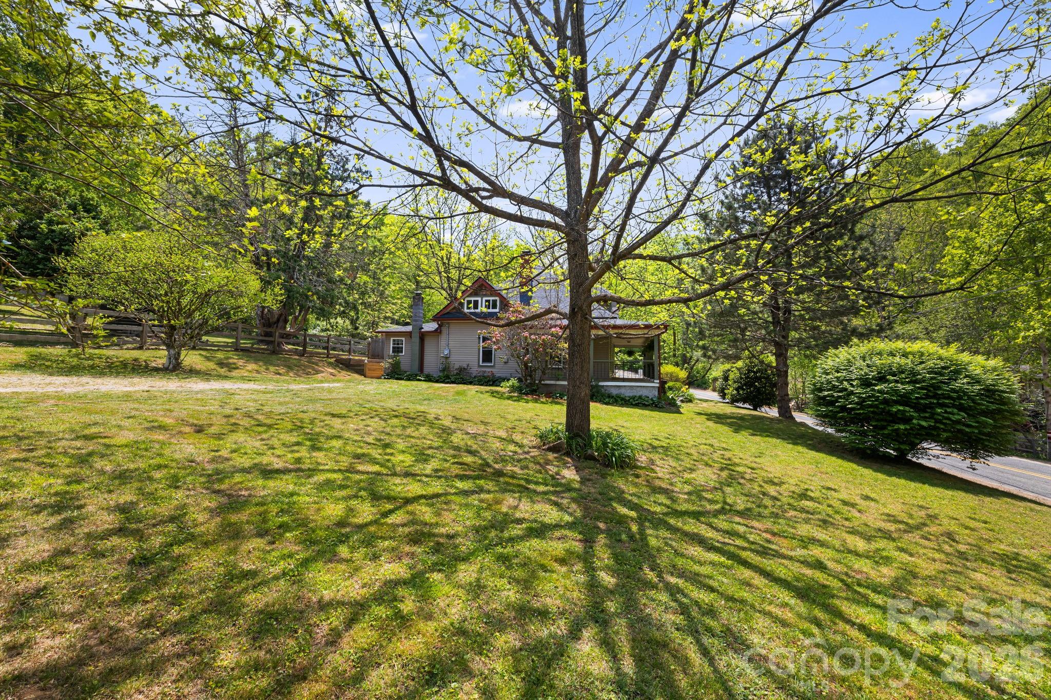 47 Saw Branch Road Candler, NC 28715 - Photo 35 of 39 Gallery Image 35