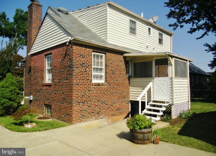 10011 Sutherland Road Silver Spring, MD 20901 - Photo 2 of 18 Exterior (Rear)