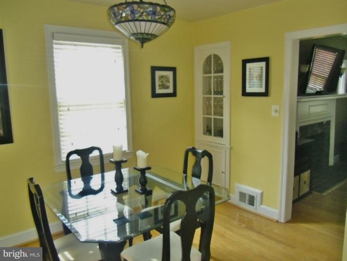 10011 Sutherland Road Silver Spring, MD 20901 - Photo 11 of 18 Dining Room