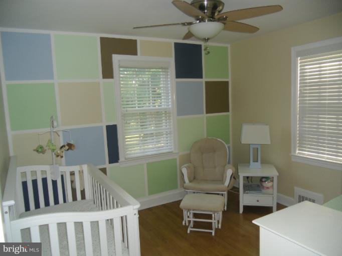 10011 Sutherland Road Silver Spring, MD 20901 - Photo 14 of 18 Bedroom