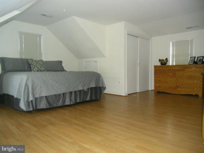 10011 Sutherland Road Silver Spring, MD 20901 - Photo 6 of 18 Bedroom