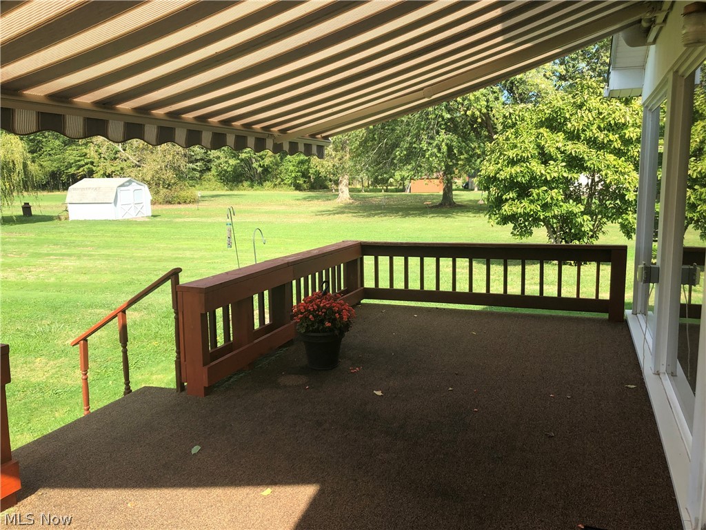 3521 Center Road Ashtabula, OH 44004 - Photo 22 of 31 Deck w/electric awning.