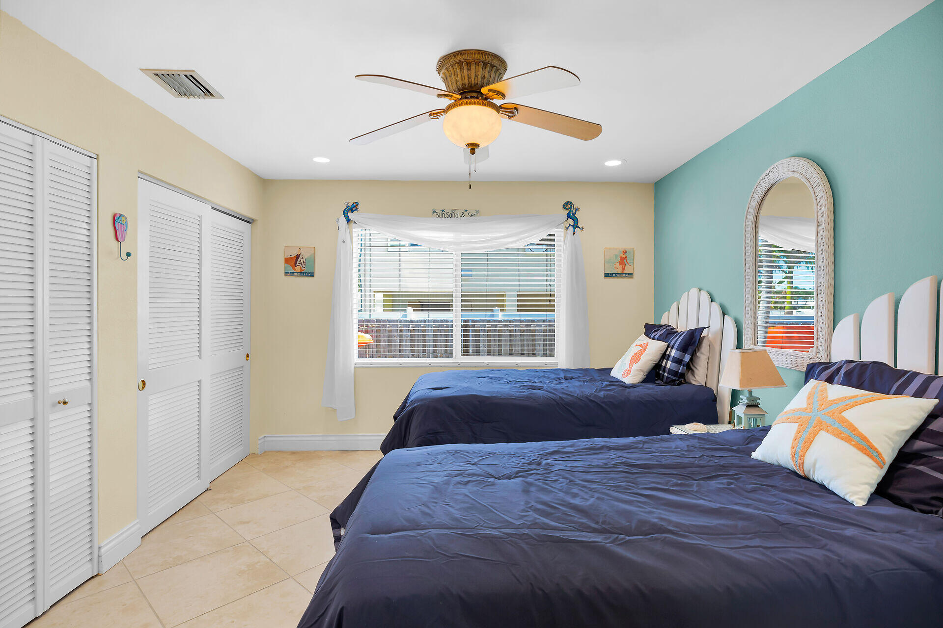 271 3rd Street Key Colony Beach, FL 33051 - Photo 13 of 36 Guest Bed 3