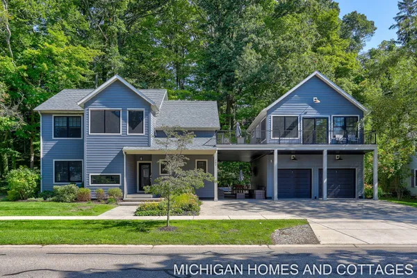 $1,489,800 | 702 Lake Street, Saugatuck, MI 49453