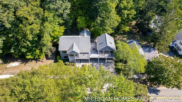 $1,489,800 | 702 Lake Street, Saugatuck, MI 49453