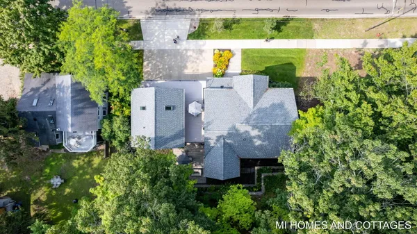 $1,489,800 | 702 Lake Street, Saugatuck, MI 49453