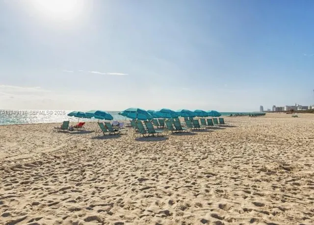 $3,000 | 2899 Collins Avenue, Unit 1638, Miami Beach, FL 33140