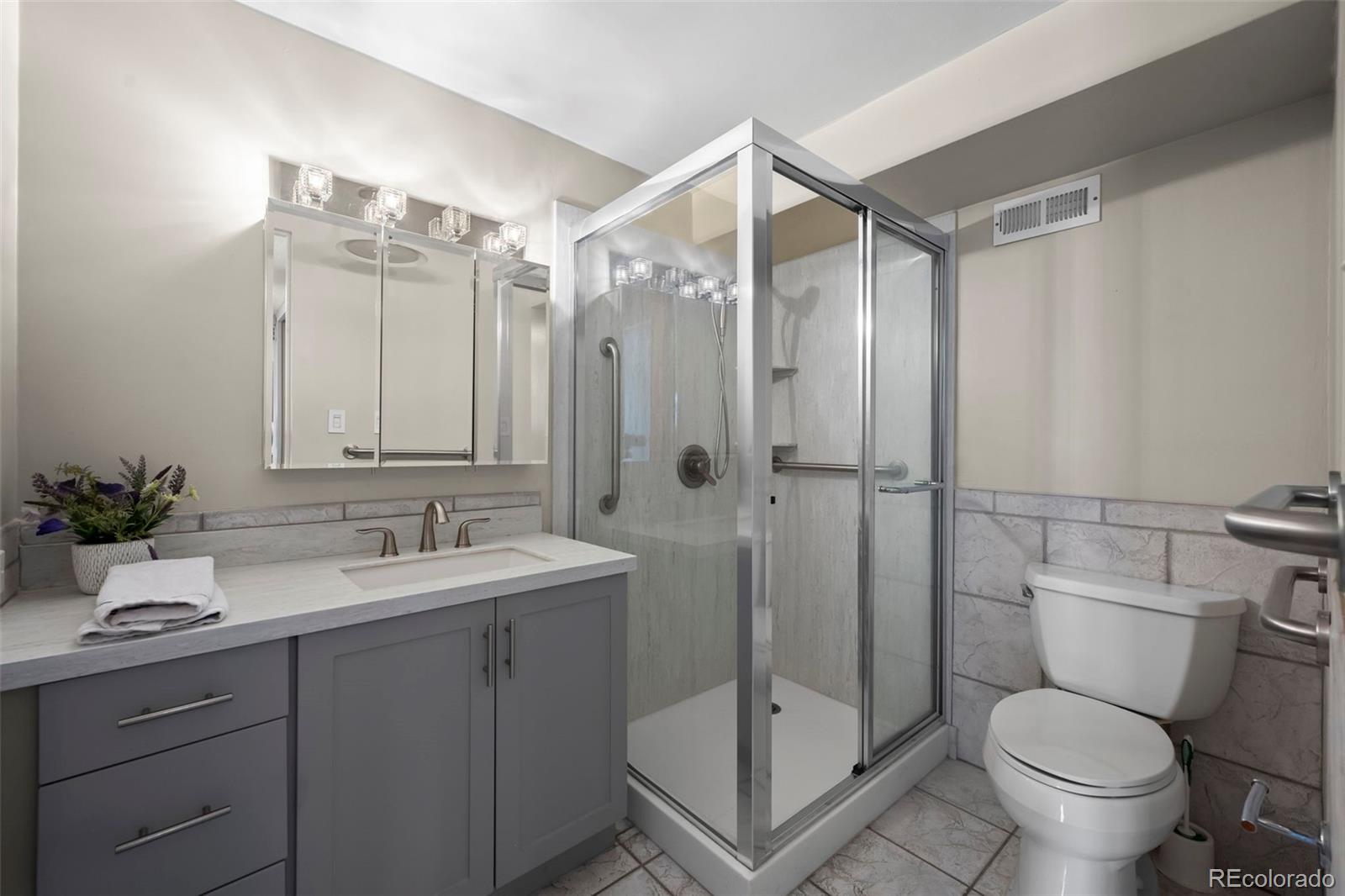 1155 Ash Street, Unit 1101 Denver, CO 80220 - Photo 18 of 27