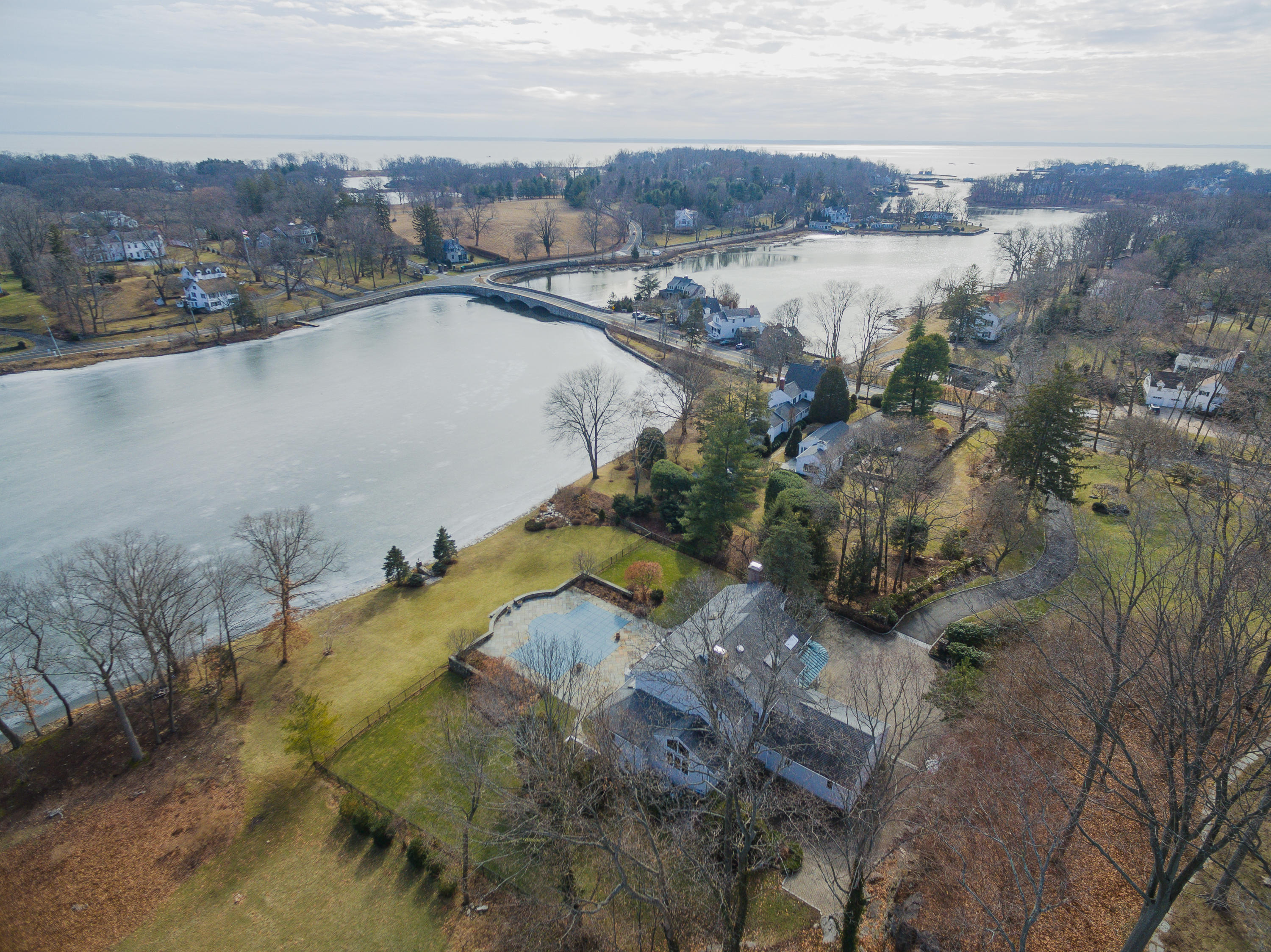 79 Rings End Road Darien, CT 06820 - Photo 3 of 41 89