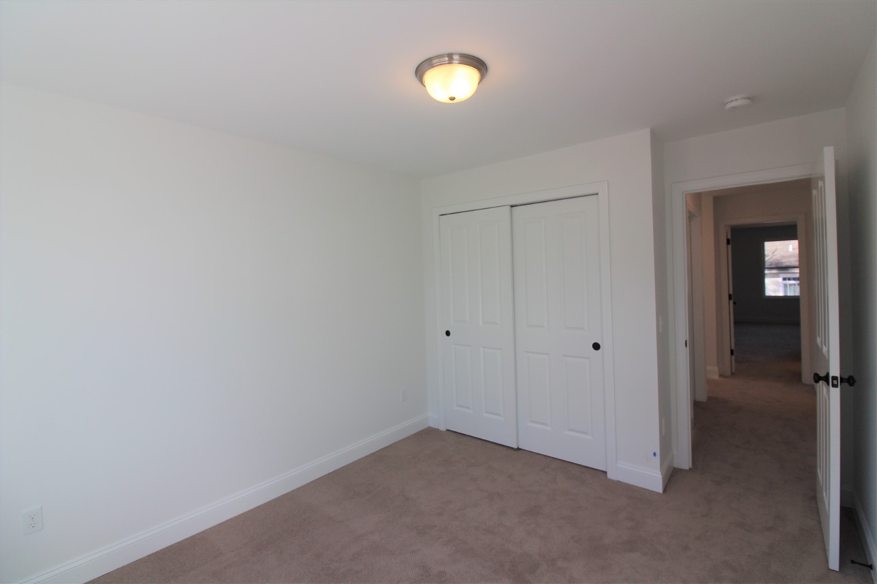 239 Obrien Farm Road South Burlington, VT 05403 - Photo 15 of 32 Gallery Image 15