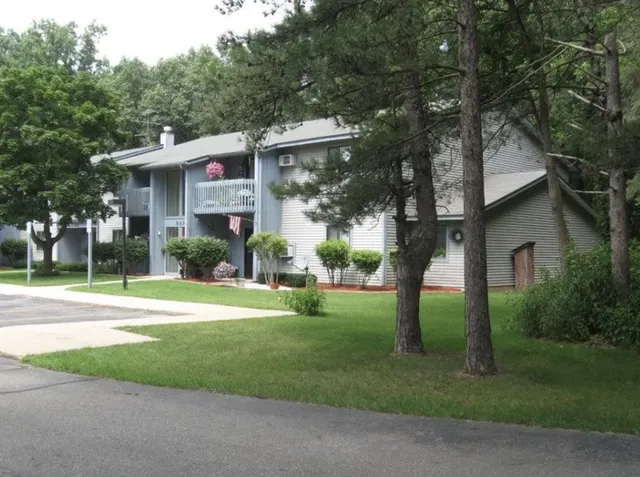 $755 | 305 North Walnut Street, Greenville, MI 48838