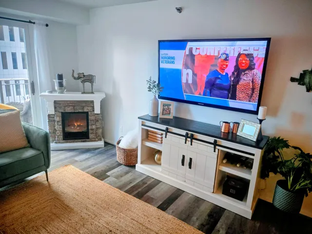 $1,800 | 121 South Washington Avenue, Unit 709, Minneapolis, MN 55401