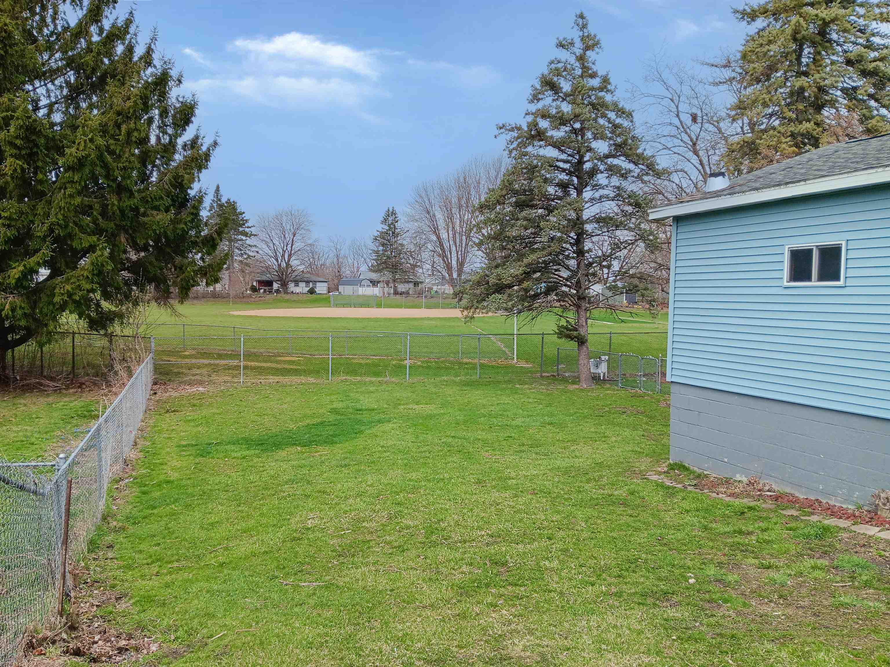 828 South Spring Street Beaver Dam, WI 53916 - Photo 22 of 24