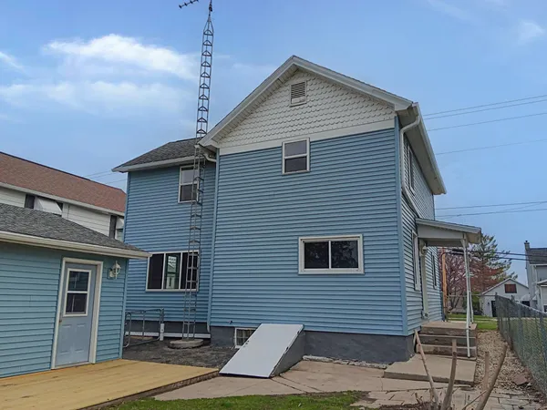 $225,000 | 828 South Spring Street, Beaver Dam, WI 53916