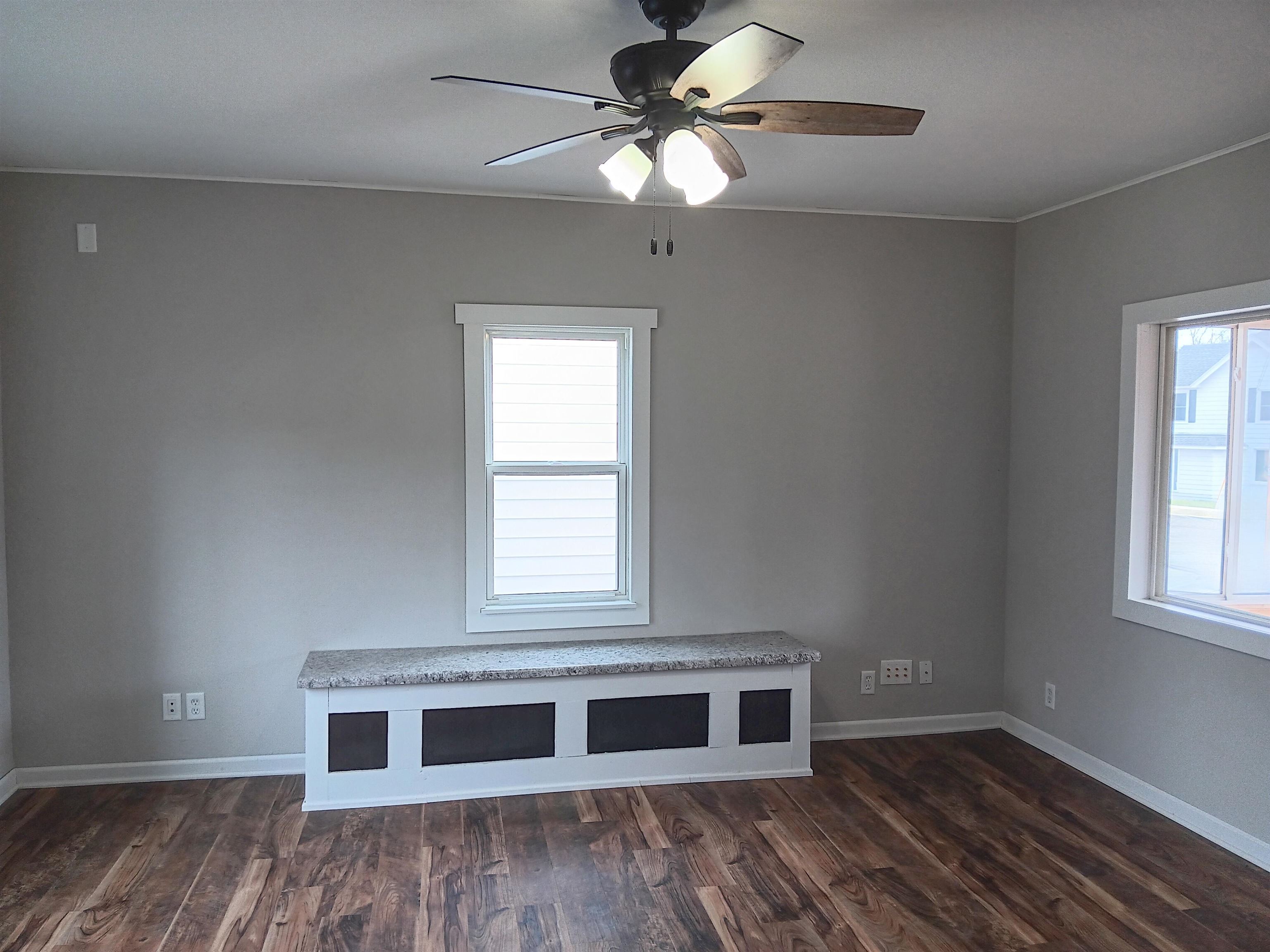 828 South Spring Street Beaver Dam, WI 53916 - Photo 3 of 24
