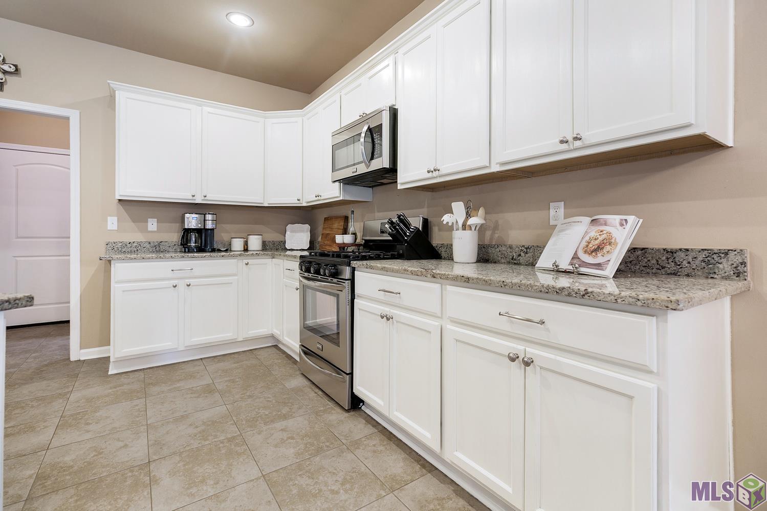 42314 Marblestone Avenue Prairieville, LA 70769 - Photo 4 of 11