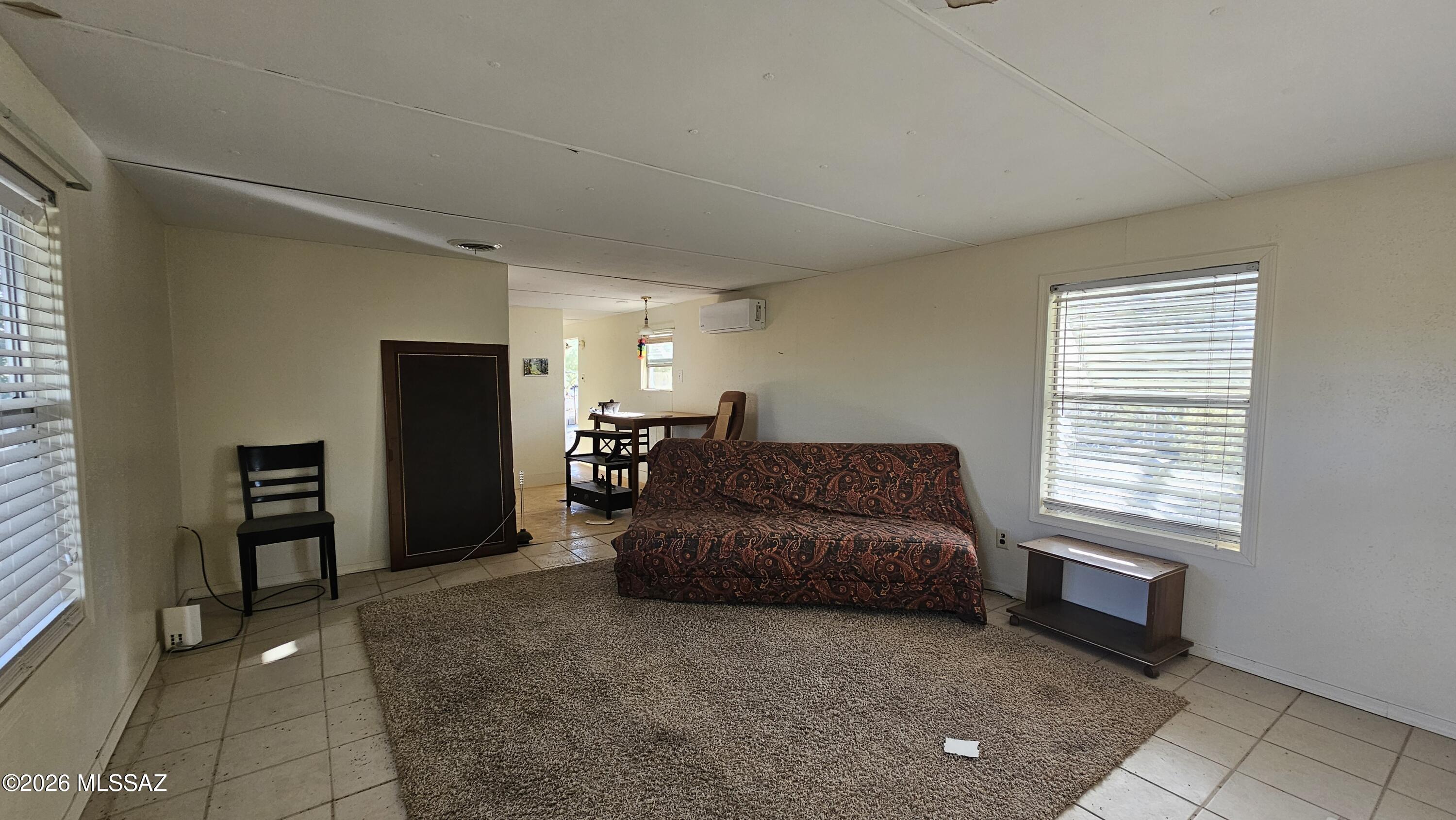 7430 West Bopp Road Tucson, AZ 85735 - Photo 10 of 37 Living Room