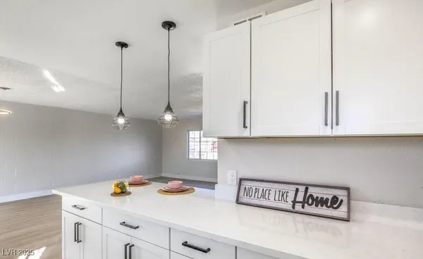 $1,650 | 2033 Hassell Avenue, North Las Vegas, NV 89032