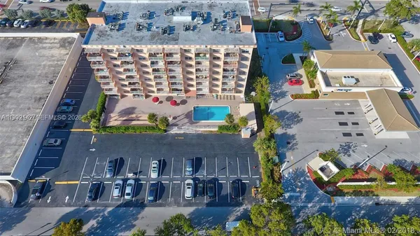 $1,800 | 2200 East Hallandale Beach Boulevard, Unit 605, Hallandale Beach, FL 33009