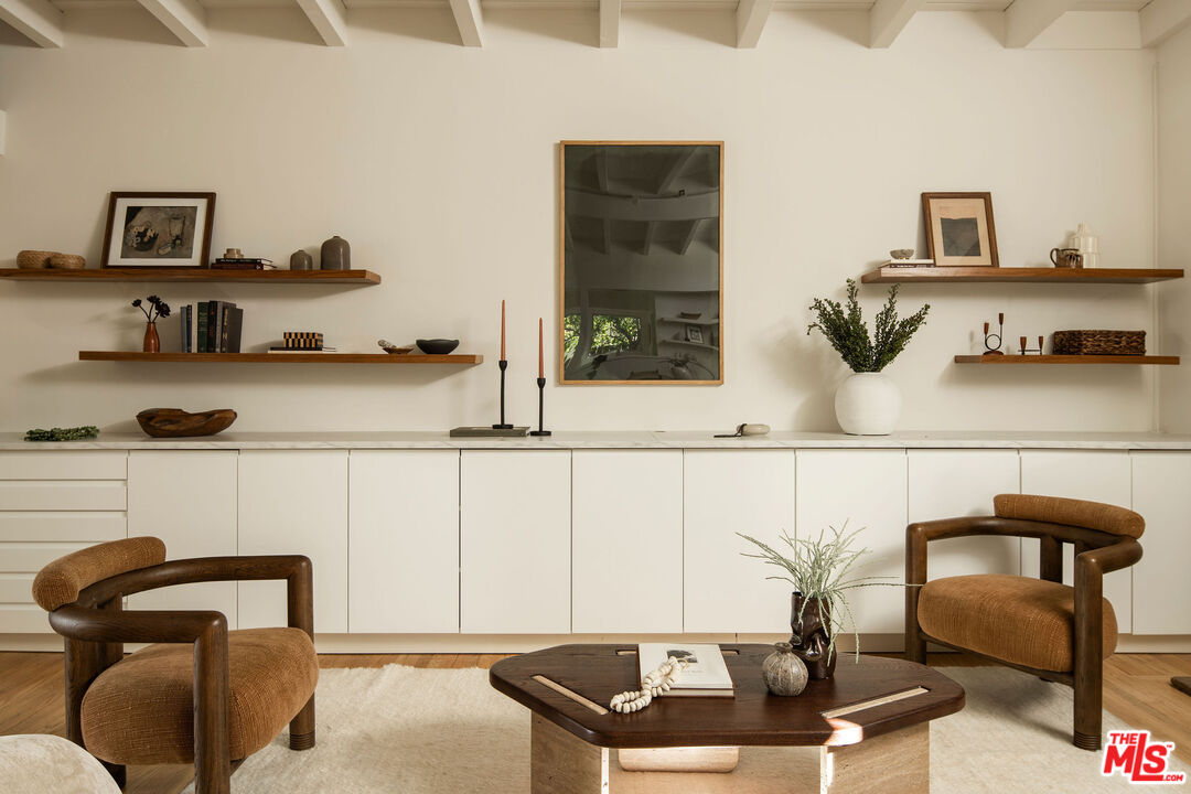 6006 Babbitt Avenue Encino, CA 91316 - Photo 15 of 32 a living room with furniture