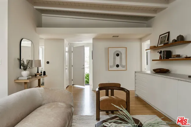 $1,497,000 | 6006 Babbitt Avenue, Encino, CA 91316