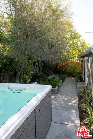 $1,497,000 | 6006 Babbitt Avenue, Encino, CA 91316