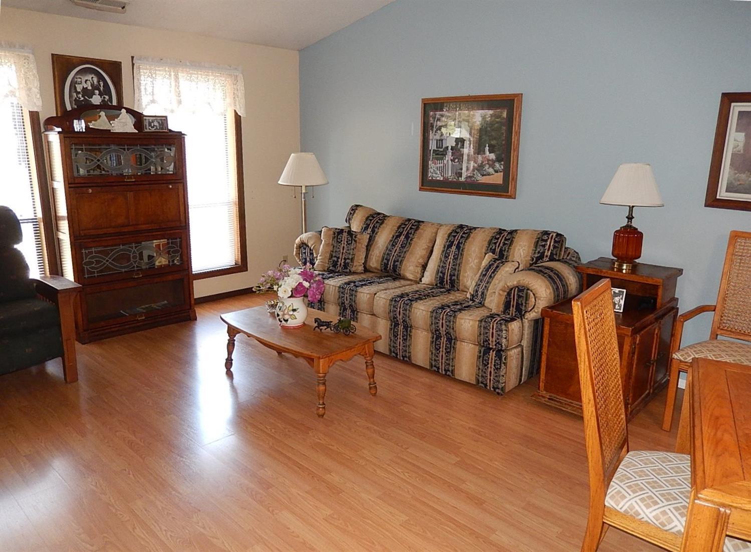 892 Hopkins Road Central Point, OR 97502 - Photo 5 of 22 Additional Photo