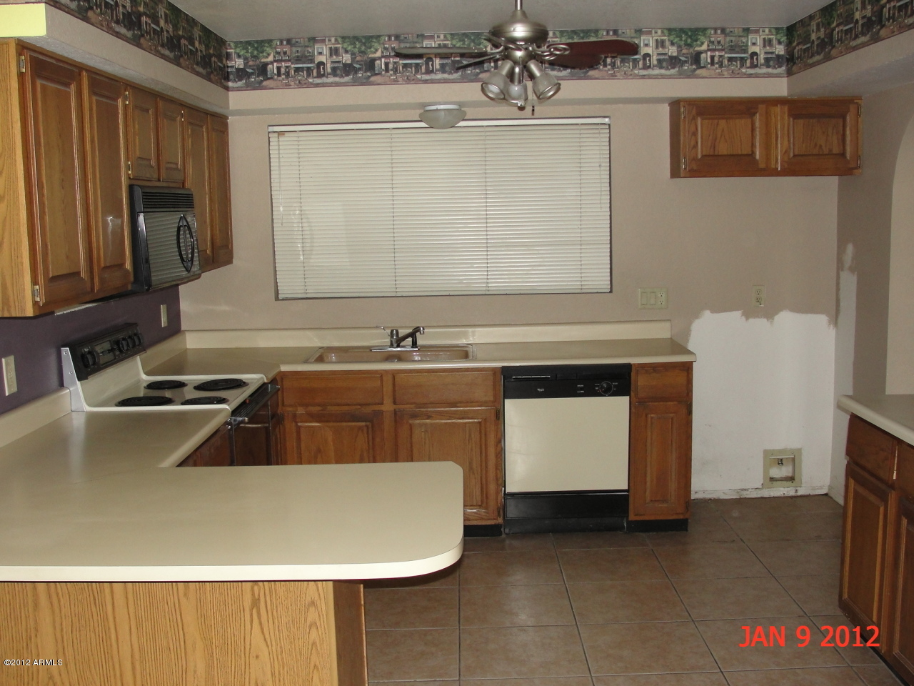 2329 North Recker Road, Unit 26 Mesa, AZ 85215 - Photo 2 of 14 Kitchen