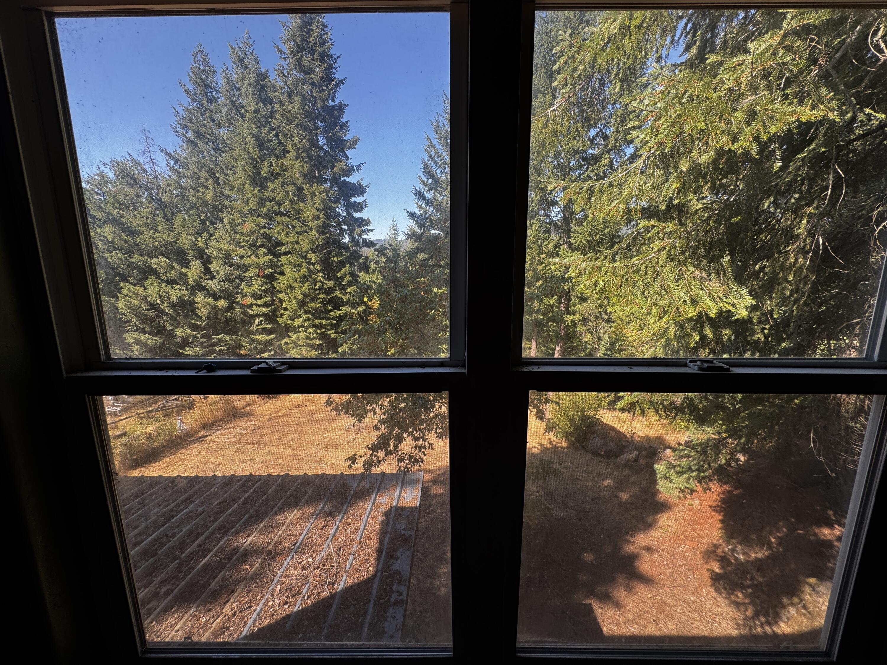 240 Bluff Street Butte Falls, OR 97522 - Photo 17 of 34 a view of window