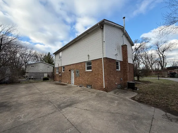 $189,900 | 15441 East End Street, Dolton, IL 60419