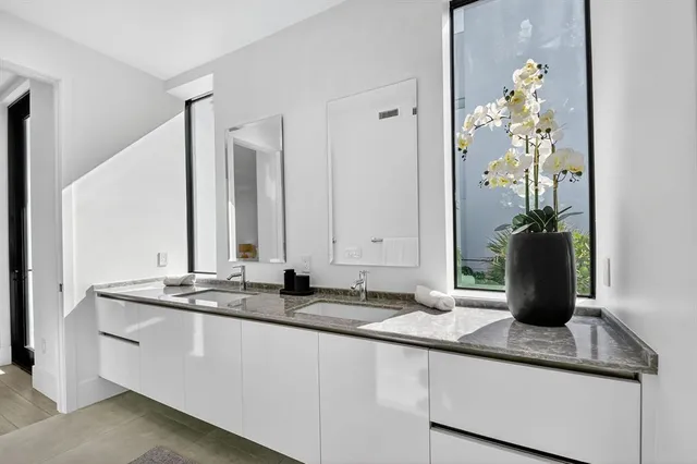 $3,599,000 | 204 Osceola Park Lane, Delray Beach, FL 33483