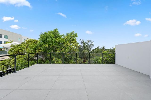 $3,599,000 | 204 Osceola Park Lane, Delray Beach, FL 33483