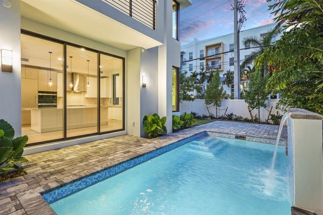 $3,599,000 | 204 Osceola Park Lane, Delray Beach, FL 33483