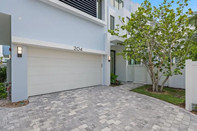 $3,599,000 | 204 Osceola Park Lane, Delray Beach, FL 33483