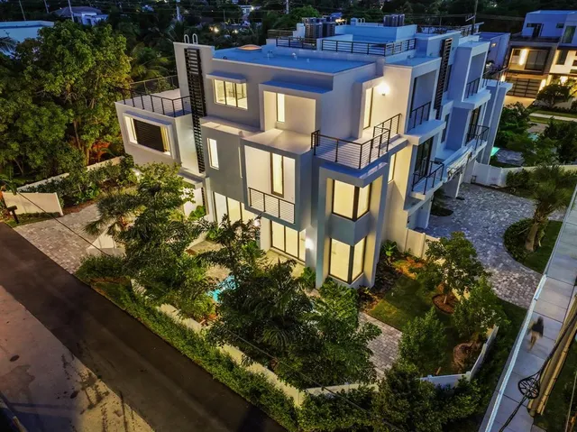 $3,599,000 | 204 Osceola Park Lane, Delray Beach, FL 33483