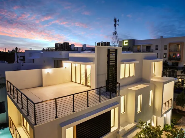 $3,599,000 | 204 Osceola Park Lane, Delray Beach, FL 33483