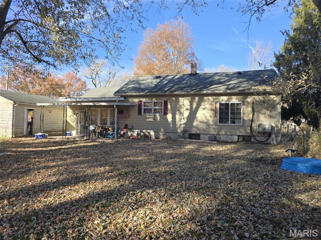 622 Francis Street Gillespie, IL 62033 - Photo 11 of 12