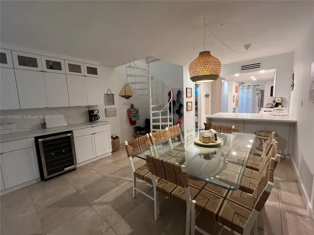 $685,000 | 87200 Overseas Highway, Unit V9, Islamorada, FL 33036