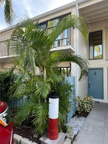 $685,000 | 87200 Overseas Highway, Unit V9, Islamorada, FL 33036