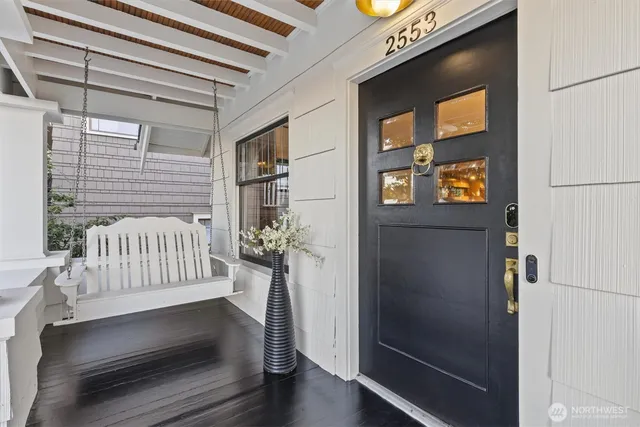 $1,550,000 | 2553 5th Avenue North, Seattle, WA 98109